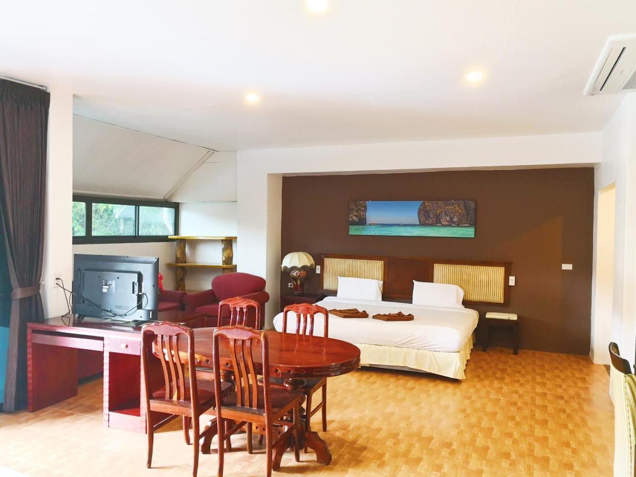 Patong 7Days Premium Hotel Phuket Ngoại thất bức ảnh