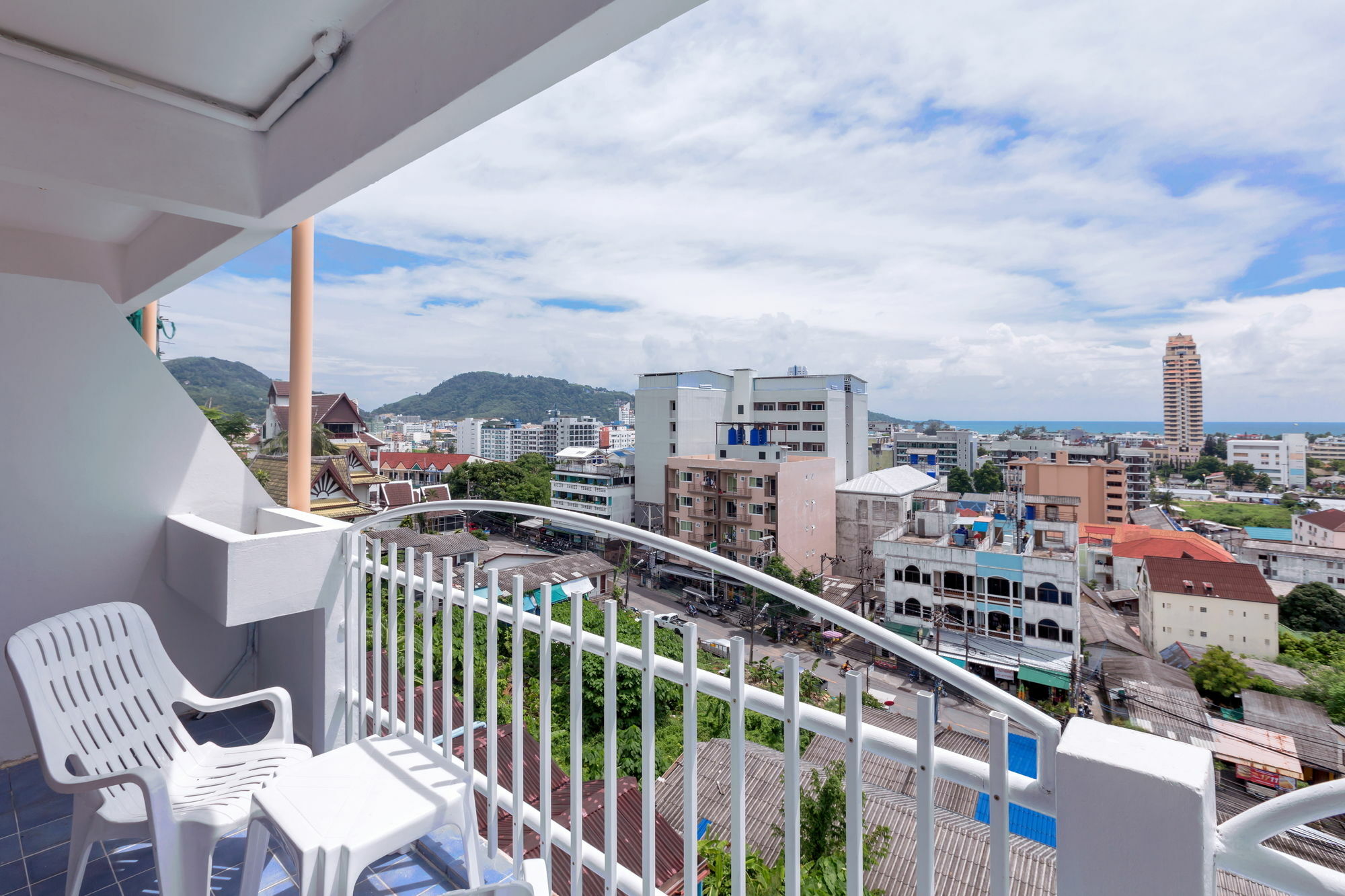 Patong 7Days Premium Hotel Phuket Ngoại thất bức ảnh