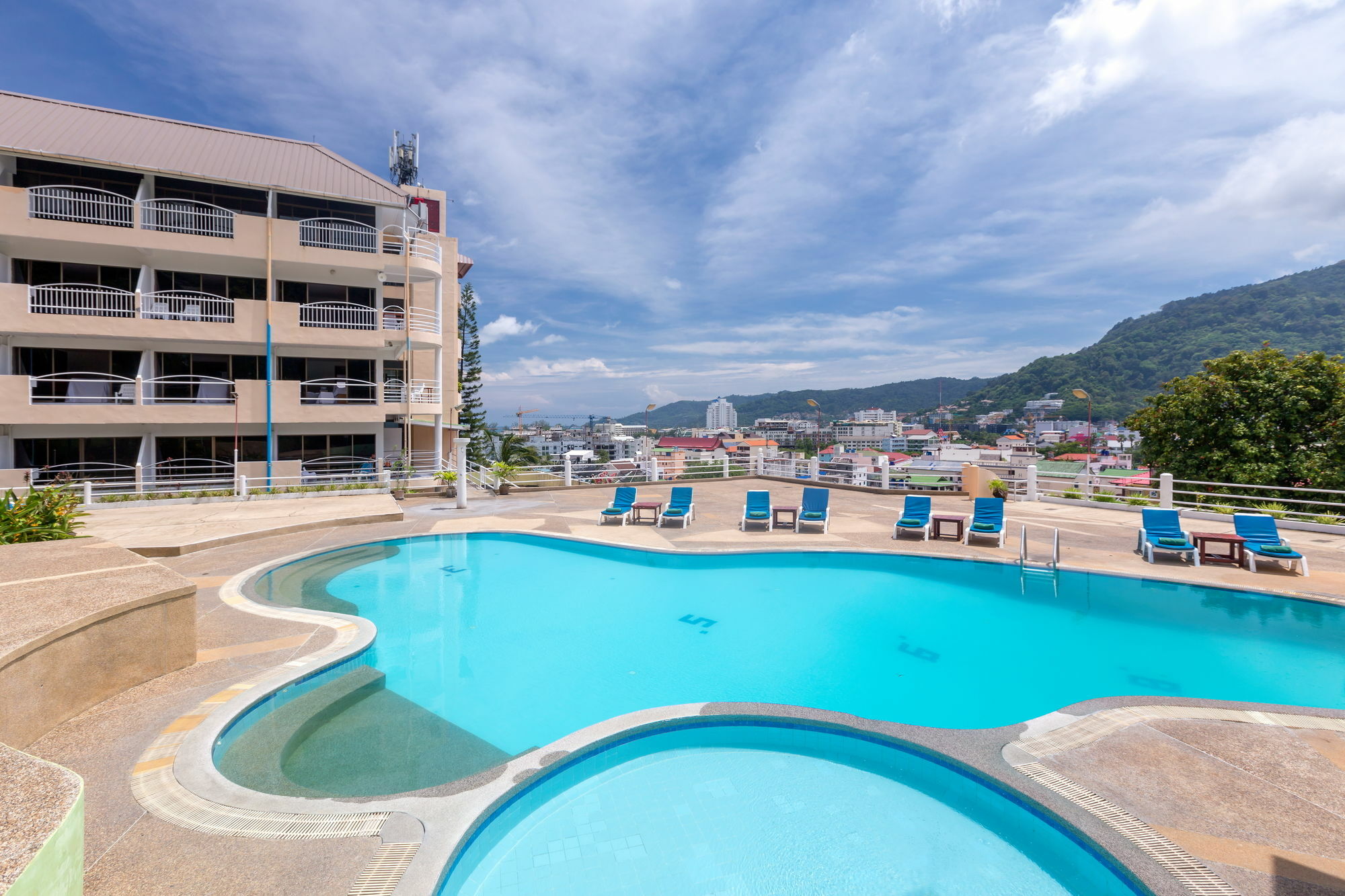 Patong 7Days Premium Hotel Phuket Ngoại thất bức ảnh